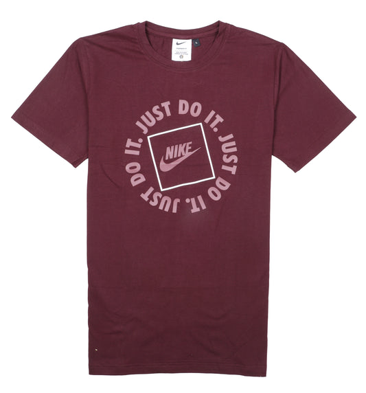 NIKE Just Do It Graphic Tee in Burgundy