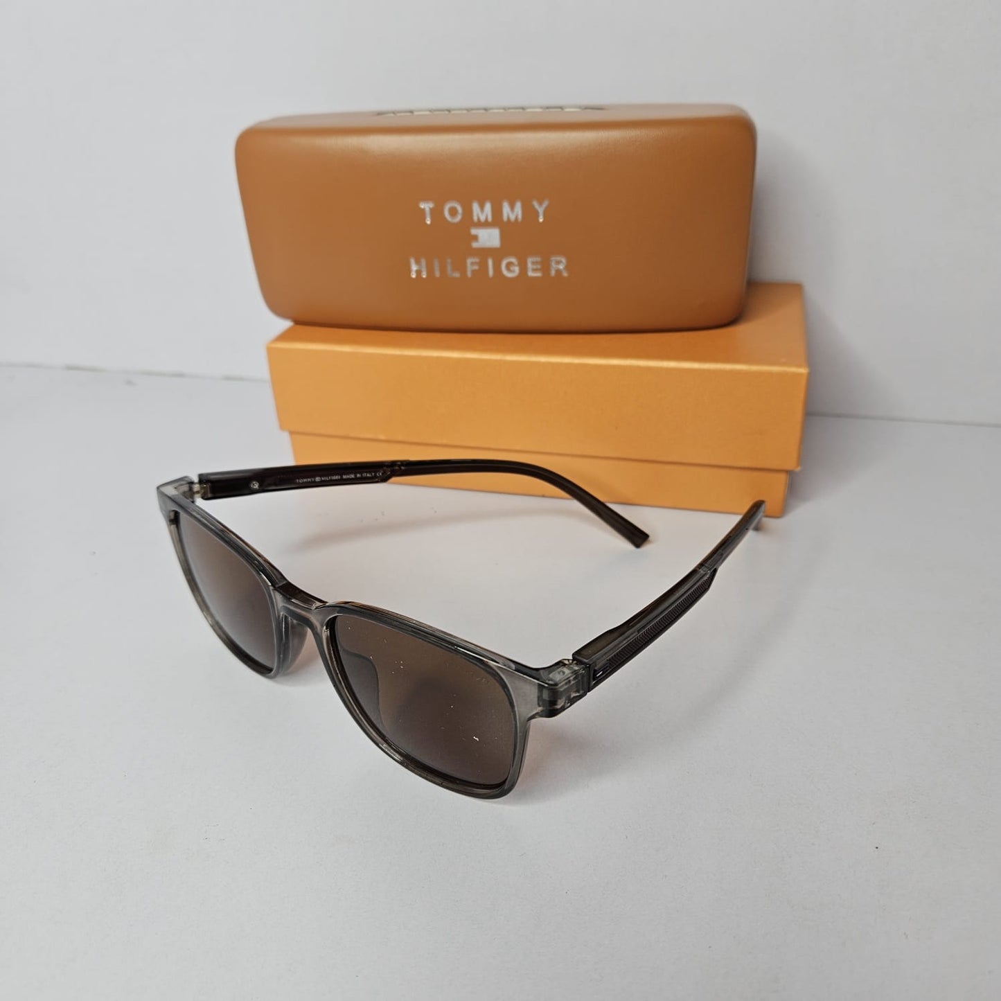 TOMMY HILFIGER Urban Charcoal Vintage Vibe Sunglasses