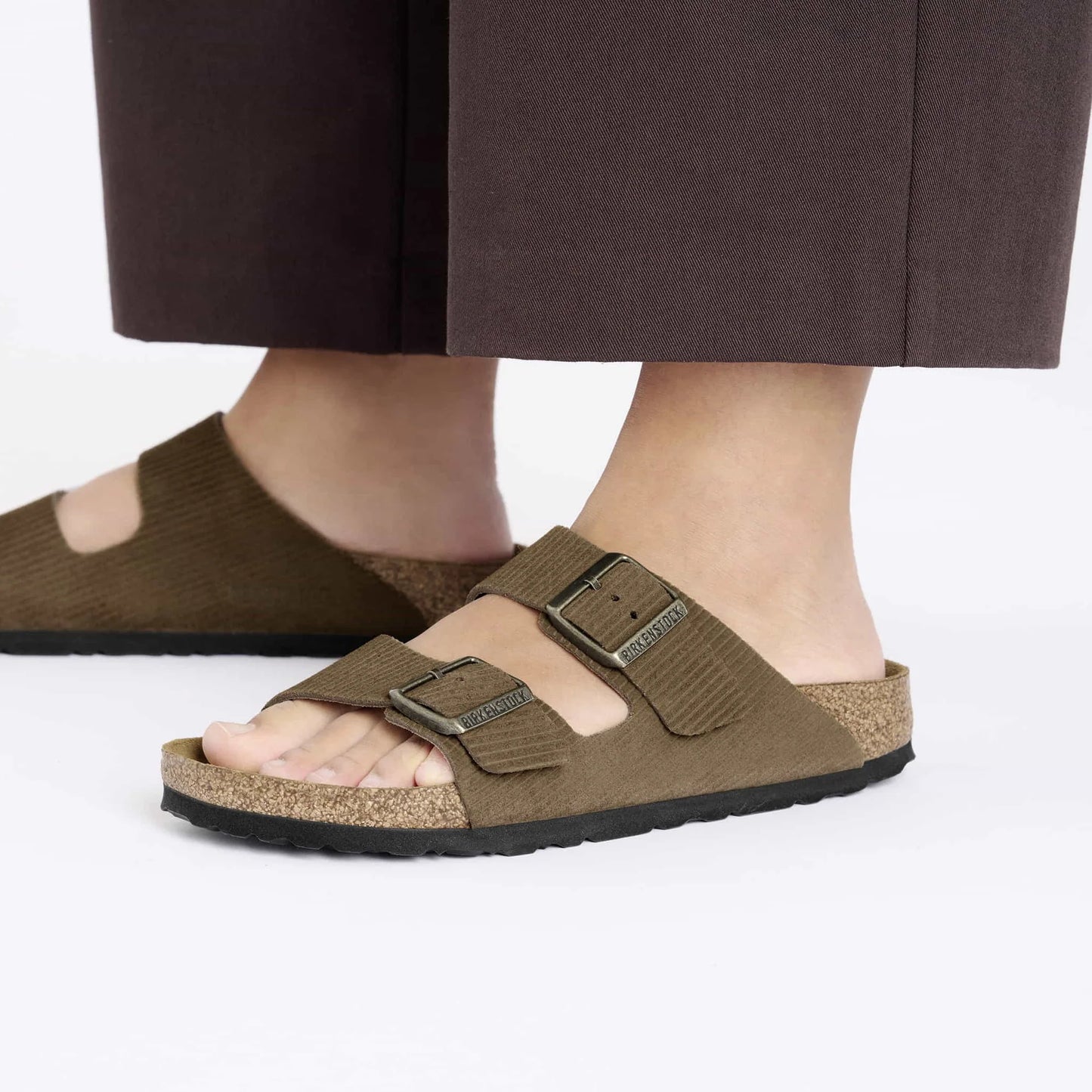 BIRKENSTOCK Rustic Chestnut Luxe Soft Footbed Sandals