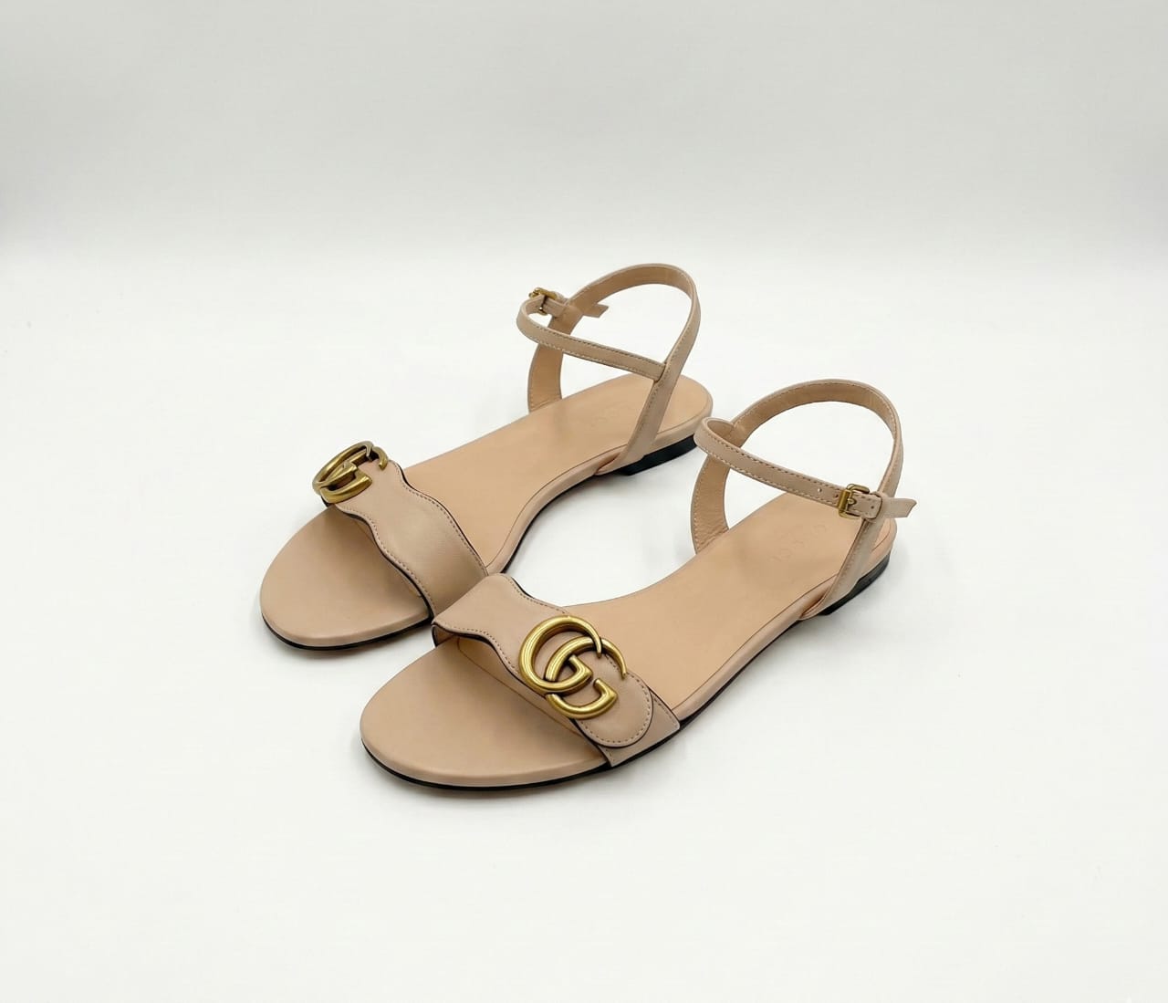 Gucci GG Logo Leather Flat Sandals