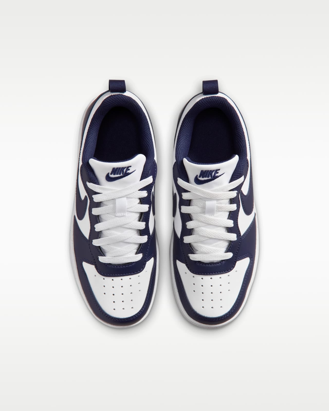 NIKE Oceanic Twilight Classic Low-Top Court Sneakers