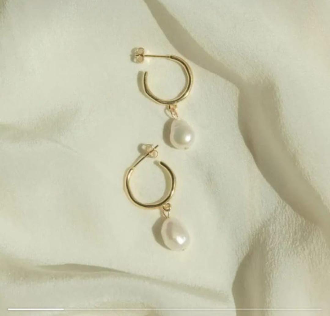 Elegant Essentials Gold Hoop Earrings with Pearl Drop