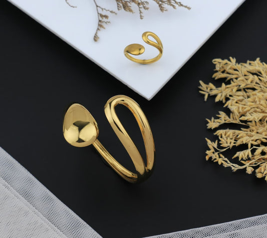 Elegant Aura Sculptural Gold Cuff Bracelet