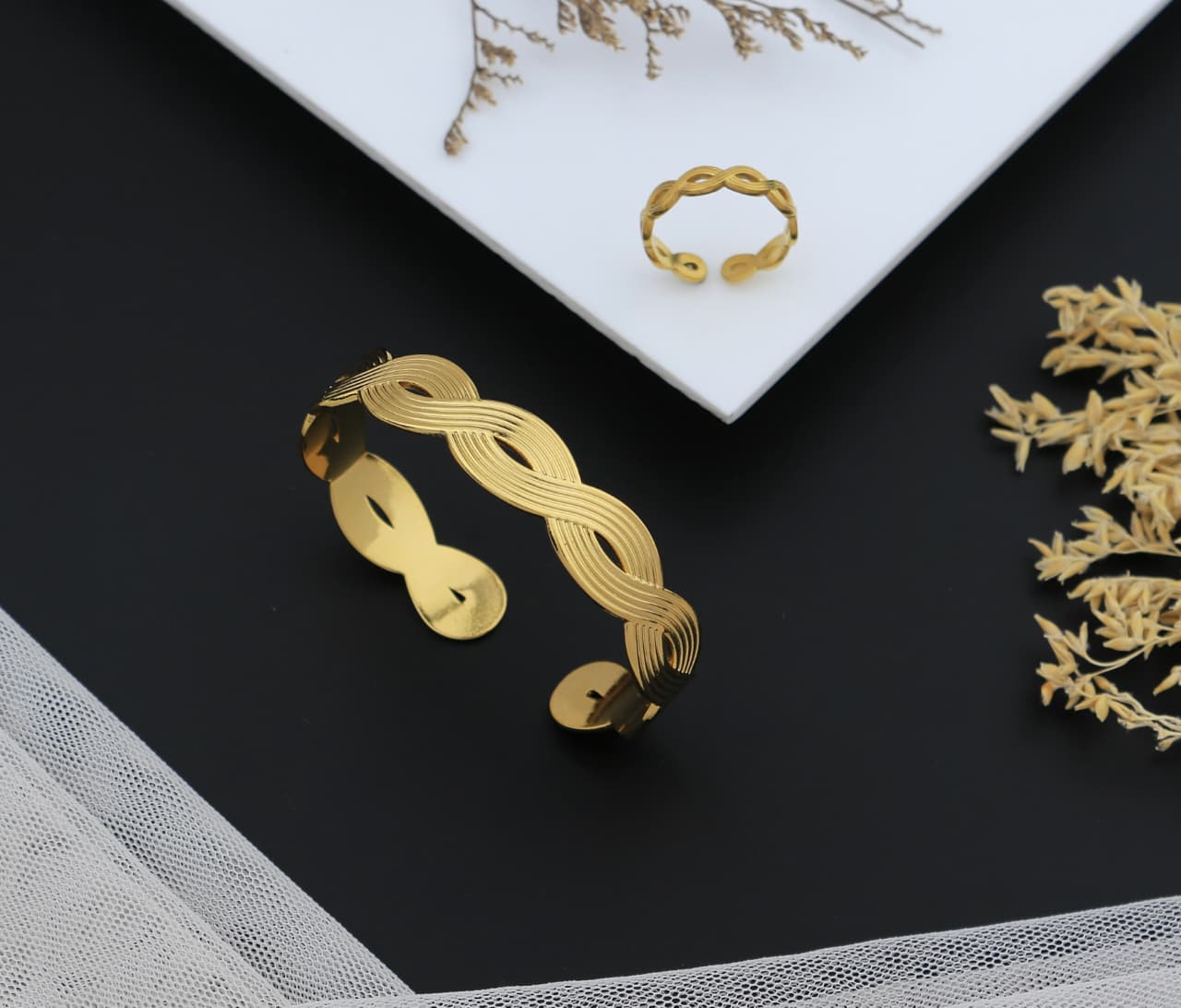 Elegant Adornments Wave Cuff Bracelet & Ring Set
