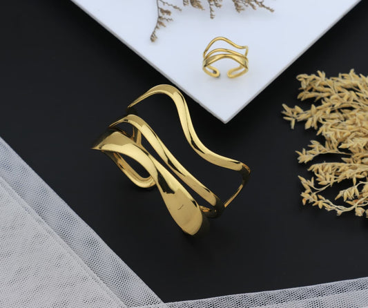 ElegantAura Fluid Wave Gold Cuff Bracelet