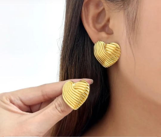 Elegant Adornments Heart Shaped Textured Gold Earrings