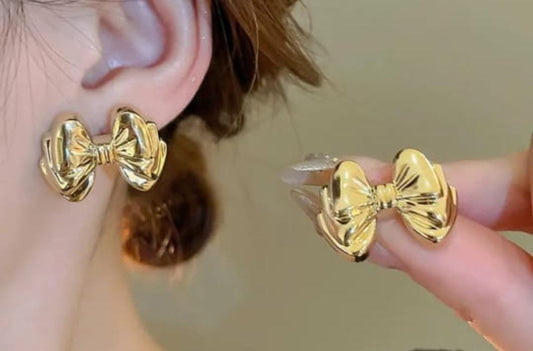 BD Accessories Golden Bow Stud Earrings