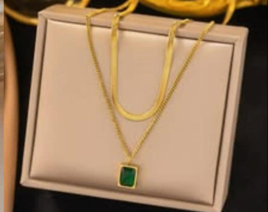 BD Jewels Emerald Pendant Double Layer Necklace