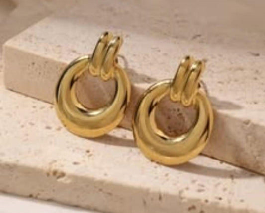BD Essentials Gold Hoop Earrings
