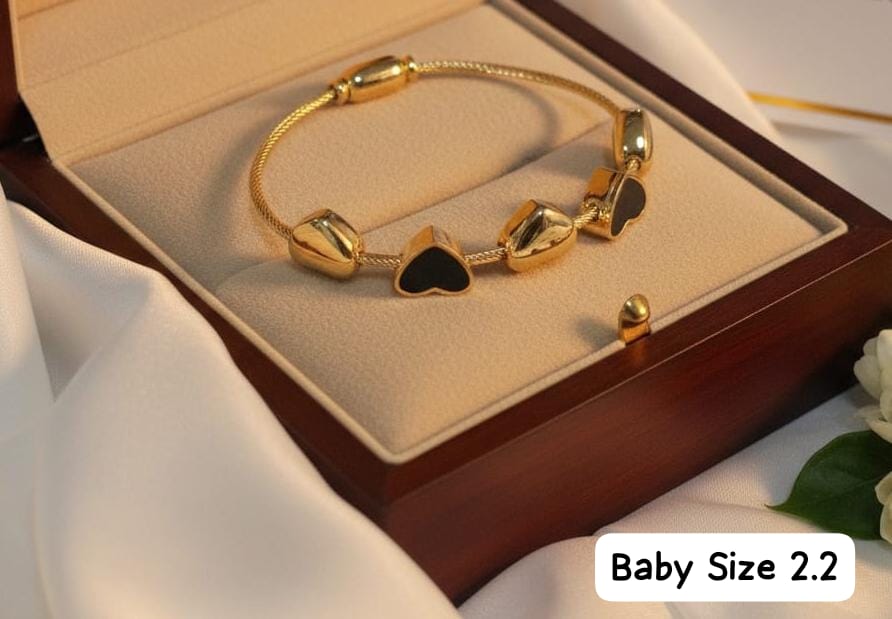 Elegant Charm Heart-Shaped Gold Bracelet - Baby Size 2.2