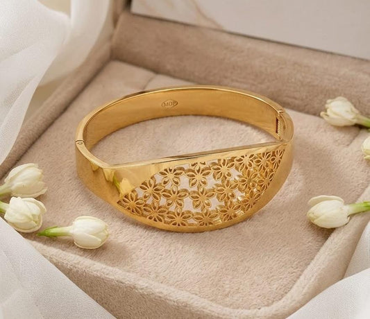 MOP Radiant Sunbeam Luxe Floral Bangle