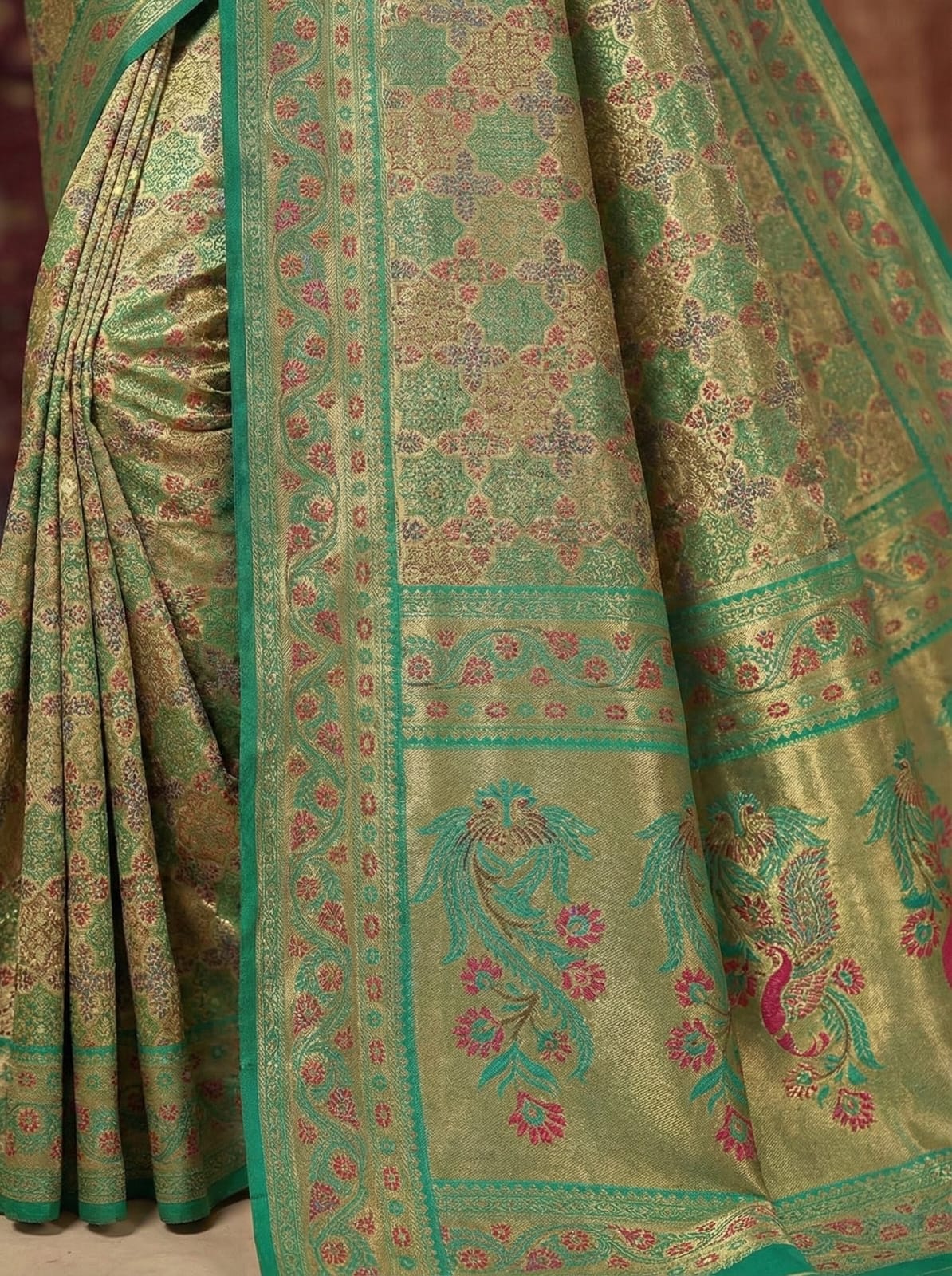 Elegant Weaves Regal Green Silk Saree with Intricate Embroidery