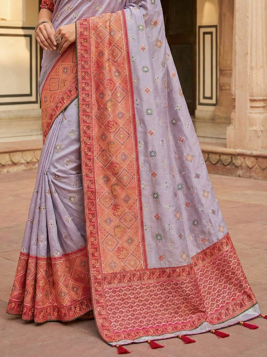 ETHNIC ELEGANCE Celestial Lavender Luxe Floral-Embroidered Saree with Regal Trim