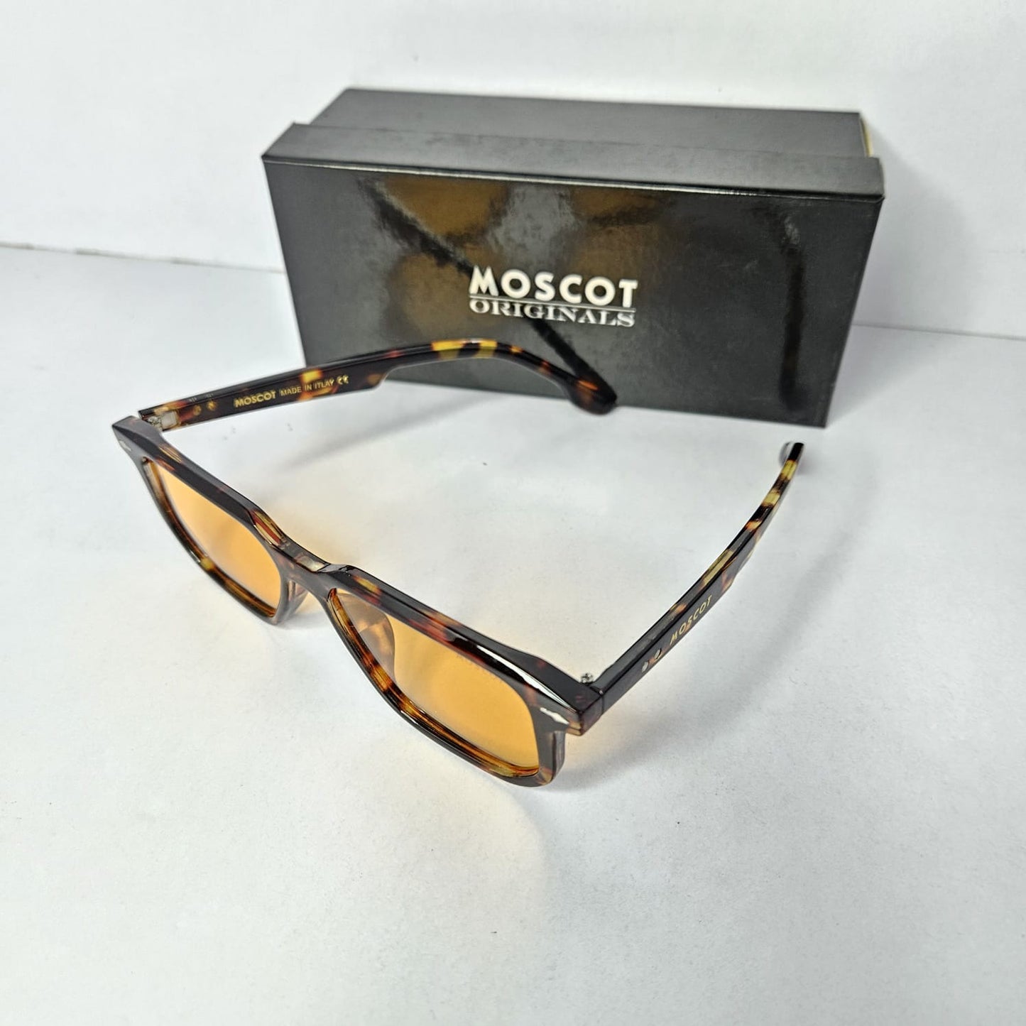MOSCOT Originals Emberwood Retro Square Sunglasses with Tangerine Lenses